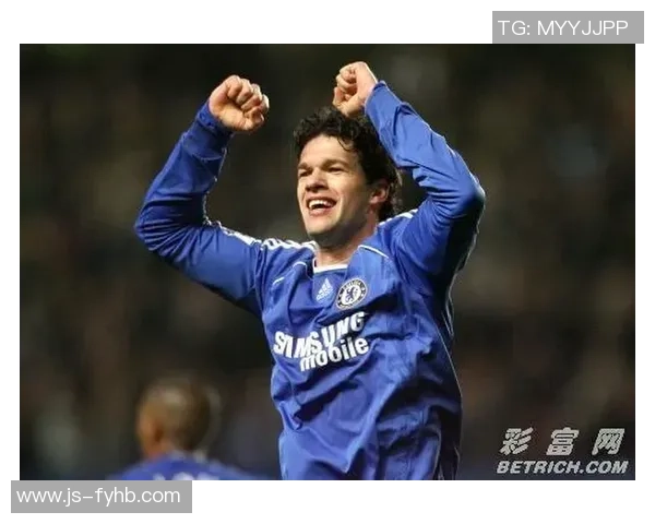 爱笑的足球球星们:他们用笑容征服赛场与球迷的心 爱笑的足球球星们:他们用笑容征服赛场与球迷的心